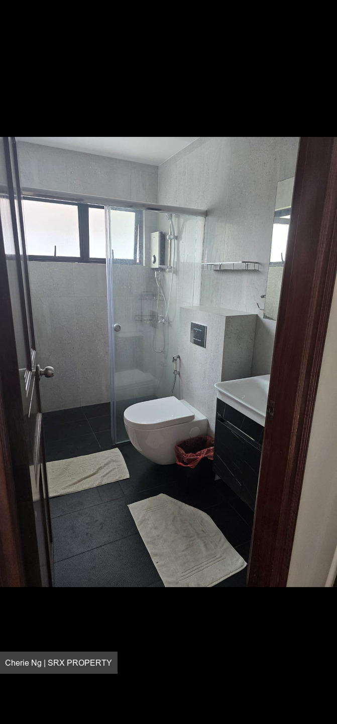 Prince Of Wales Road (D10), Semi-Detached #549762201